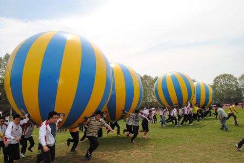趣味運(yùn)動(dòng)會(huì)